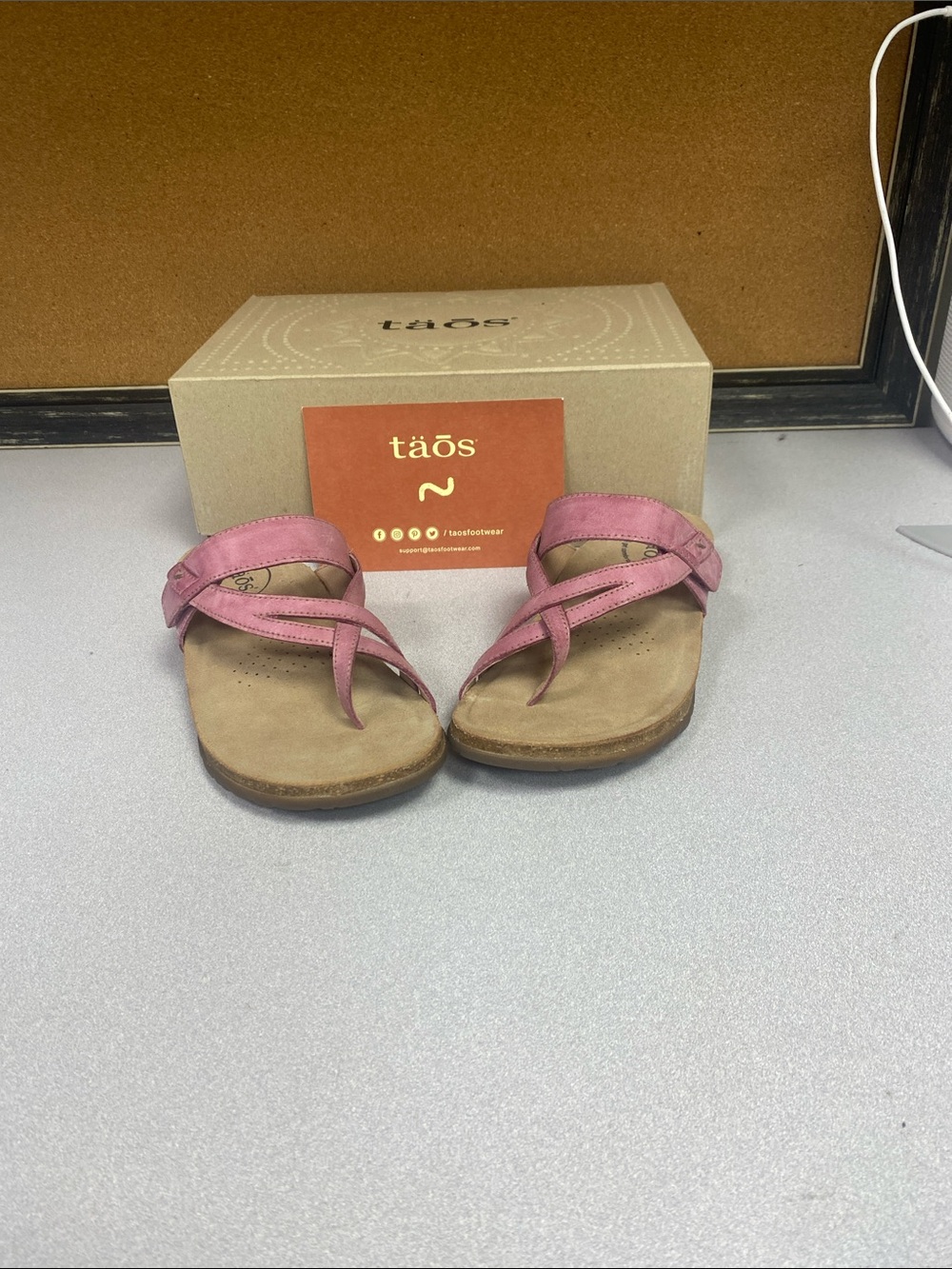 Taos Rose Pink Leather Crisscross Thong Sandals